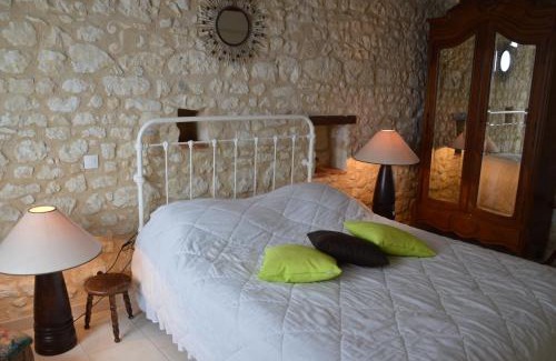 Cussay House | Aux Jardin's de la Bosniere