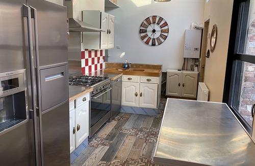 Houdain House | Aux jeux de Paume and its suite