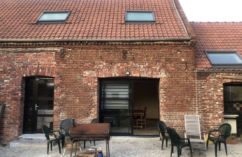 Houdain House | Aux jeux de Paume and its suite