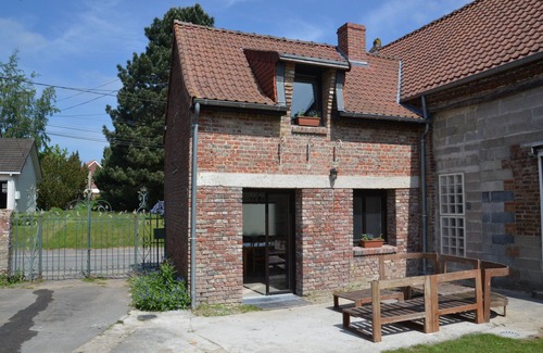 Houdain House | "Aux Jeux de Paume" tourist furnished apartment classified 3 stars.