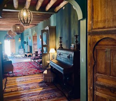Oulad Hassoune Villa | Aux portes de Marrakech Villa Arts & Déco avec piscine