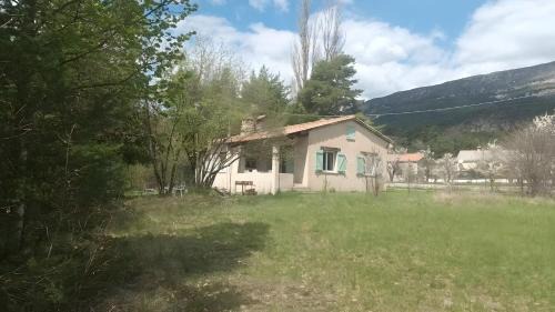 Peyroules House | Aux Portes Des Gorges Du Verdon