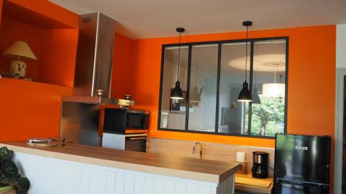 Villefranche-de-Panat Apartment | Aux rives du lac