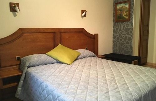 Mercuer Hotel | AUX VIEUX ARCEAUX