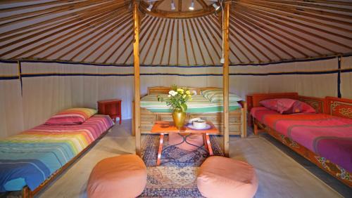 Thorigny Cabin | Aux Yourtes de La Fabrique