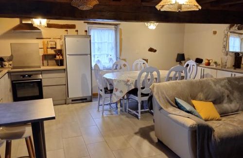 Pouilly-sous-Charlieu House | auxhirondelles