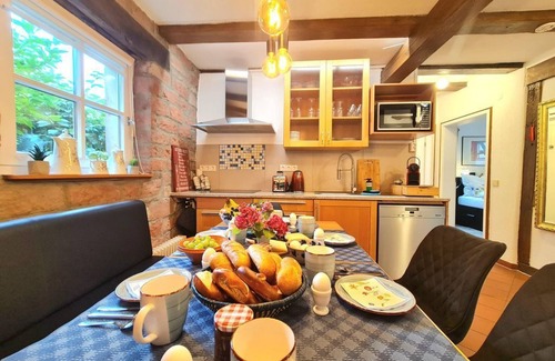 Kandel Apartment | AVAHOME 1 Kandel - first floor, 3 bedrooms, WLAN - AVAHOME Kandel