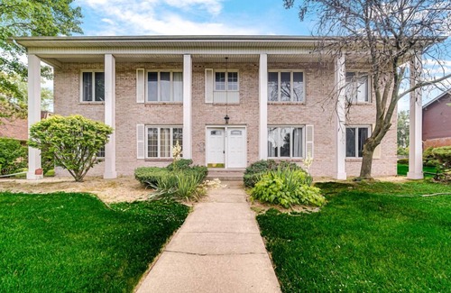 Munster Apartment | AVAIL 10/11- 2BR CONDO by Shops Hospitals & Chicago