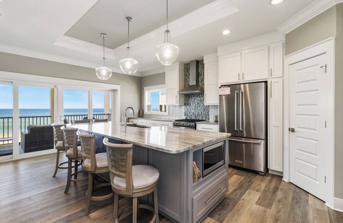 Port St. Joe House | AVAIL 9/27-10/4 -5 NGT MINIMUM! GULF FRONT 9BD/9.5BA, 3 LIVING AREAS, ELEVATOR, POOL!