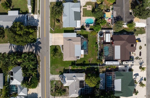 Palma Sola House | ⚓Avail for Spring Break - Pet Friendly private pool home minutes from beaches!⚓