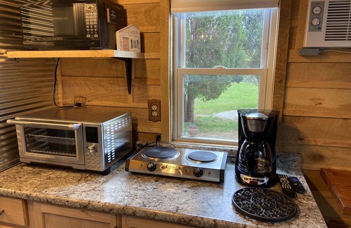 French Lick Cabin | Avail THIS weekend! TINY CABIN 5 STAR Clean- French Lick, IN - Boat Parking!