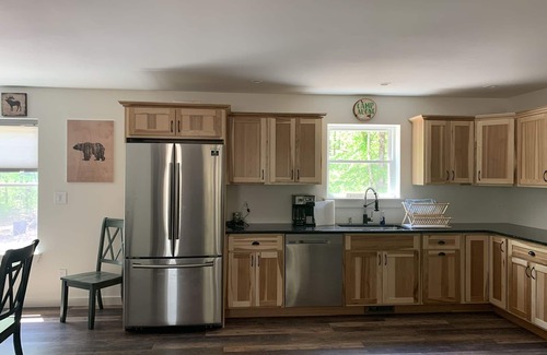 Brantingham House | Availability for the Fall at this beautiful home right on the trails BOOK NOW