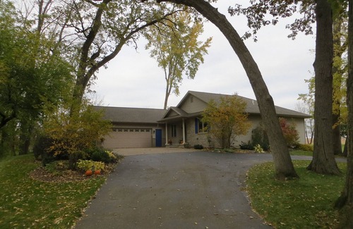 Pickett House | Available for rental during the EAA Airventure in Oshkosh, WI. July 22-28, 2024