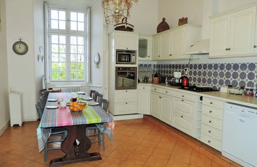 Montreuil-Bonnin Other | Available in July: Chateau-fort, 15-21 people, swimming pool, charm calm unusual