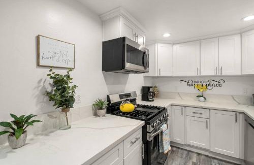 Los Angeles House | Avalon Bnb - 40 Off All September! Low Fees!