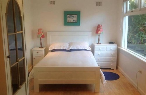 Avalon Beach Apartment | Avalon Central Holiday Apartment