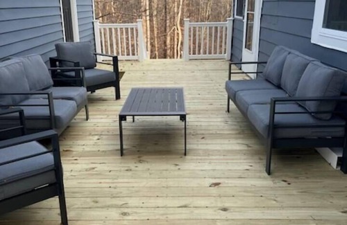 Danville Cottage | Avalon Cottage w/hot tub