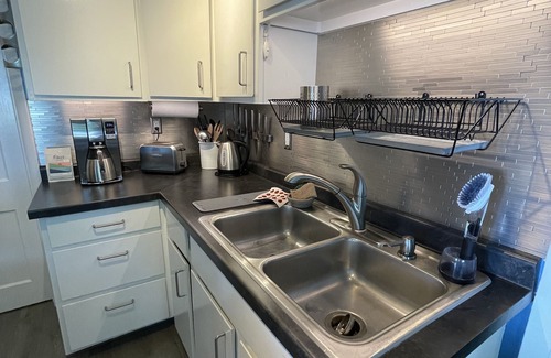 Grand Marais Apartment | Avalon Guesthouse : Eastside Suite