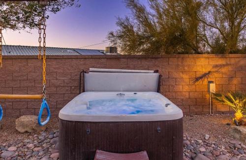 Lake Havasu City House | Avalon Havasu Pool Spa Playground Sleeps 20