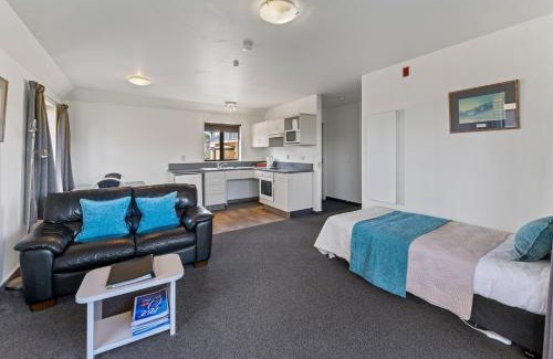 Motueka Hotel | Avalon Manor Motel
