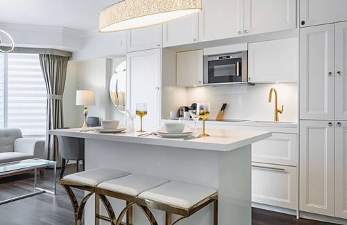 Bloor-Yorkville Apartment | Avalon Suites Yorkville