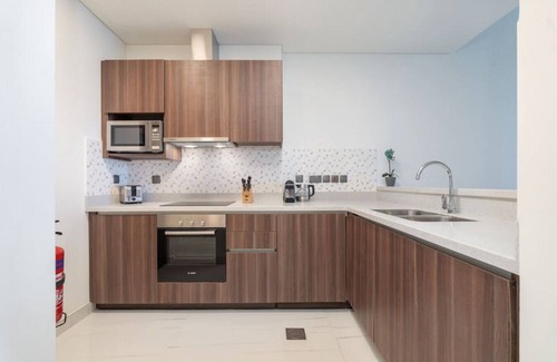 Dubai Media City Apartment | AVANI 3908 · Exquisite Apartment Minutes Away from the Beach