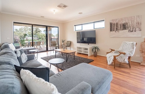 Golden Square House | Avant Garde Spacious Family Home