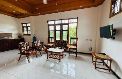 Jaffna House | Avanthika Holiday INN