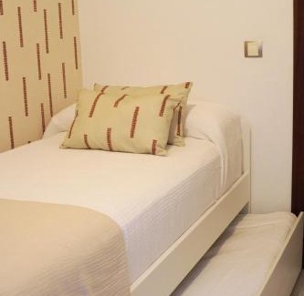 Alameda Apartment | AvantiStays Jacaranda