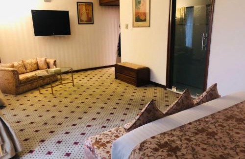Lahore Hotel | Avari Lahore Hotel