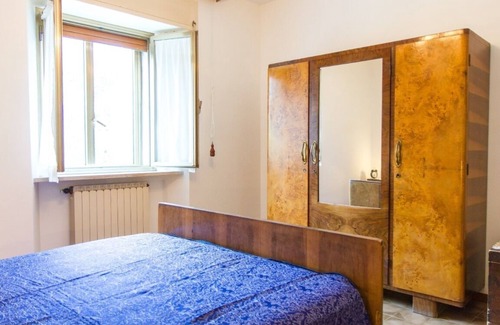 Genga Apartment | Avenale vacation house, Marche