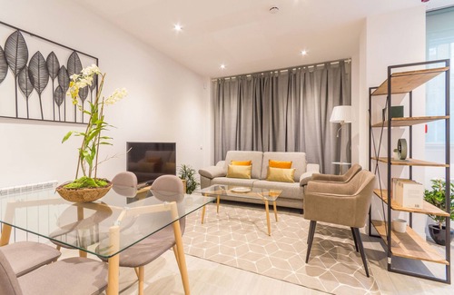 Guindalera Apartment | Avenida America VIII apartment in Madrid