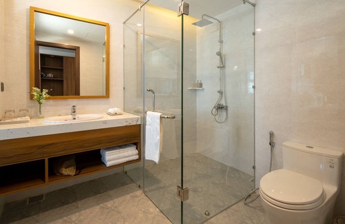 Thanh Khe Hotel | Avenis Hotel