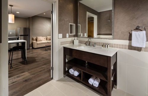 Pico-Union Hotel | Aventura Hotel