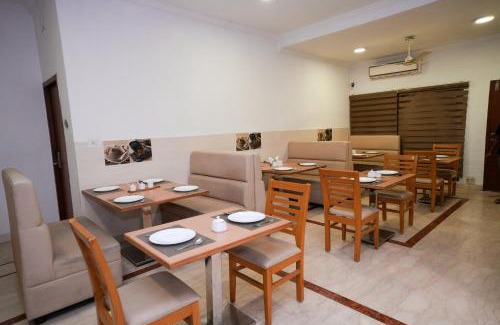 Teynampet Hotel | Avenue 11 Boutique Residences, Poes Garden Chennai