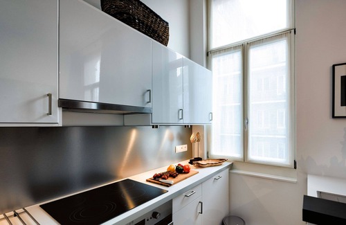 Postel Apartment | Avenue Louise - Gorgeous One Bedroom Apartment with Balcony