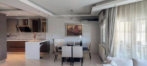 Nea Khili Apartment | Avenue Luxury Home