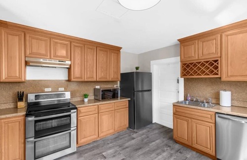 Birmingham House | Avenue South Serene