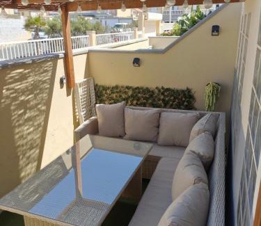 Arenas del Mar Apartment | Avenue Study