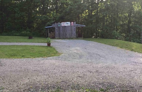 Albany House | Avery Acres