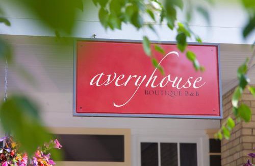 Stratford Bed & Breakfast | Avery House B&B