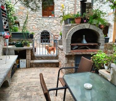 Avgonima House | Avgonima Chios Spitakia Cottages