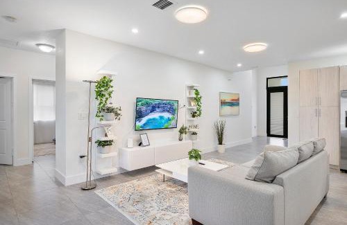 Goulds Apartment | Avi Lux Stay