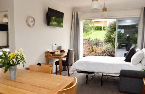 Bell Block Villa | Aviator - Modern One Bedroom Luxury Apartment