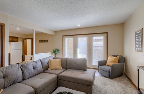 Platte City Apartment | Aviator's Lounge 2BR 1Bath WiFi Close to Airport Very Convenient Book your stay1