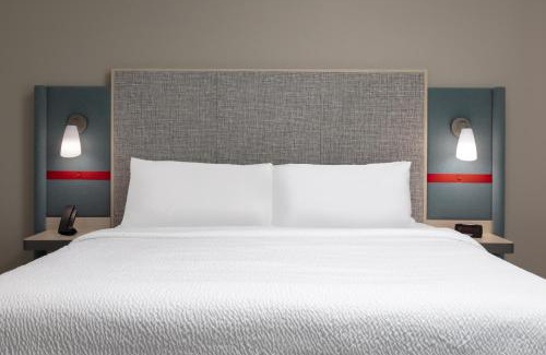 Billings Hotel | avid hotels Billings West by IHG