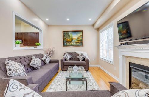 Brampton House | Avid vacation palace in Castlemore , Brampton