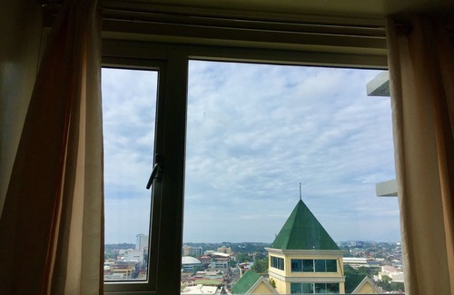 Poblacion District Condo | Avida Towers Condotel