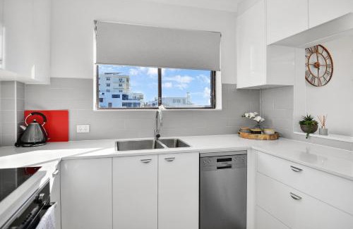 The Entrance Apartment | Avilla Court Stunning Views