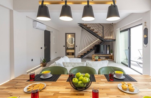 Zola Condo | Avithos - Lassu Retreat
